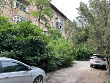 квартиры без хозяев: 3 комнаты, 56 м², Хрущевка, 1 этаж, Косметический ремонт