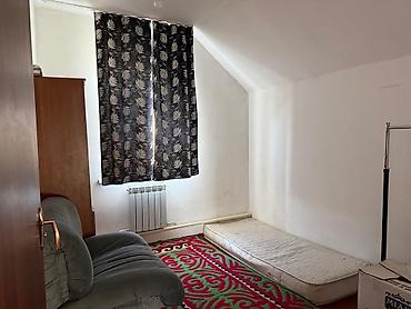 Продажа коттеджей и домов: Продается двухэтажный жилой дом с участком в ж/м Байтөр рядом жилой — 11