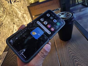 galaxy m: Samsung Galaxy Z Flip 5, Б/у, 256 ГБ, цвет - Фиолетовый, 1 SIM, eSIM — 4