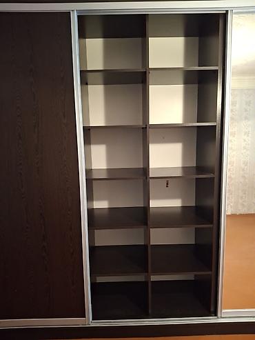 kitab dolabi: Kupe tipli 4 qapılı dolab uzunluq. 4 metr. hündürlük. 2.30 sm - — 2