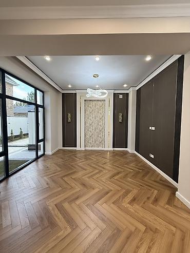 Үйлөрдү сатуу: 6 бөлмө жана андан көп, 340 м², 4 соток, Бишкек, Арча-Бешик ж/м Кыймылсыз мүлк агенттиги — 6