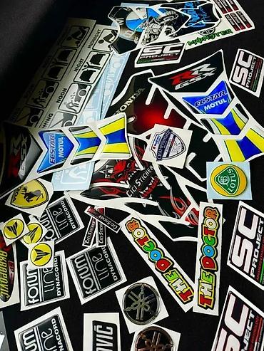 Delovi za motocikle: 3d stikeri - stikeri po želji - 1985 📌 opis: 3d stikeri za motore - — 1