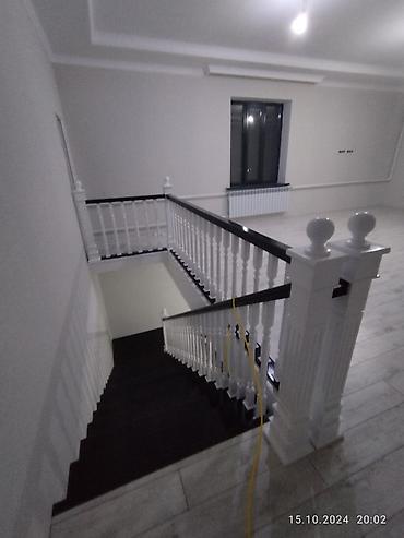 Деревянные лестницы: Деревянная лестница Для дома, Форма лестницы: П-образная — 20