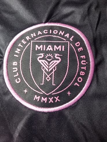 Спортивная форма: Именитый футболист в период клубного футбола! Комплект: футболка с — 5