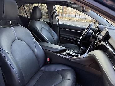 Toyota: Toyota Camry: 2021 г., 2.5 л, Автомат, Гибрид, Седан — 7