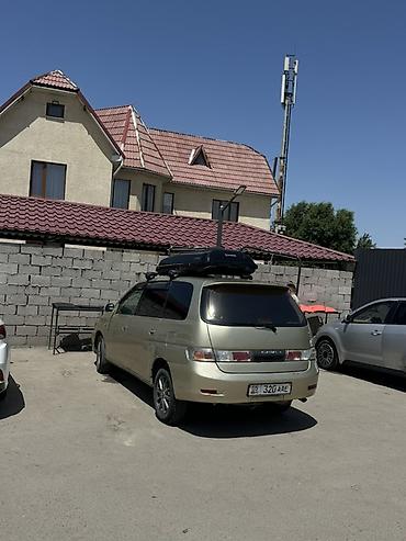range over: Toyota Gaia: 2001 г., 2 л, Автомат, Бензин, Минивэн — 3