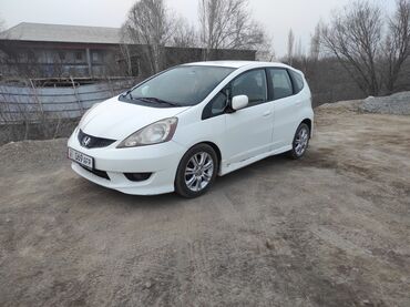 Honda: Honda Fit: 2010 г., 1.5 л, Автомат, Бензин, Седан