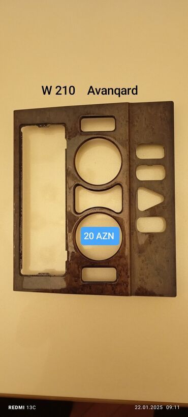 Digər salon aksesuarları: Mercedes Benz salon aksesuarları . Qiyməti malın üzərində qeyd olunub — 16