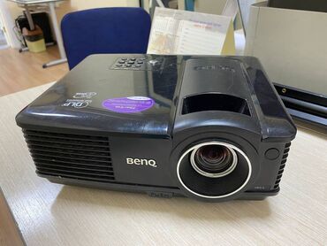 проекторы 800x600 с зумом: BenQ MP515 Projector