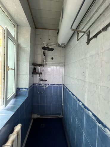 Посуточная аренда квартир: 6 комнат и более, Душевая кабина, Постельное белье, Кондиционер — 8