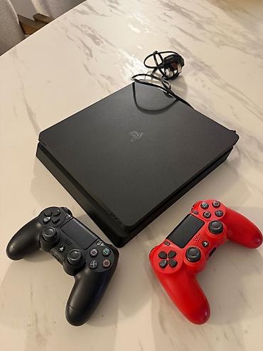 lalafo nintendo switch: Başlıq: PlayStation 4 Slim – 2 pult ilə satılır Sony PlayStation 4 — 2