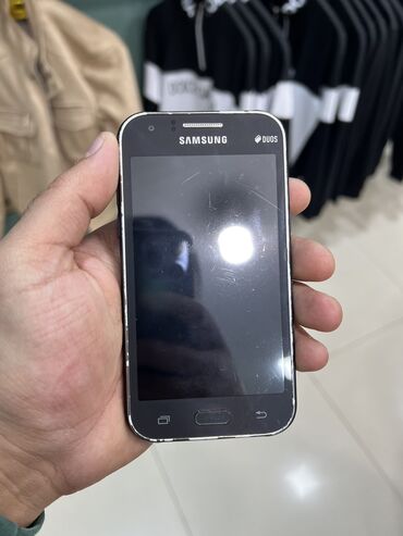 Samsung: Samsung Galaxy J1, 4 GB, rəng - Qara