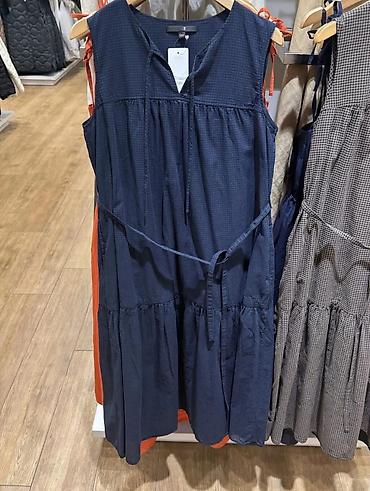 Повседневные платья: Женская одежда в стиле casual и smart-casual - Длинные безрукавные — 17
