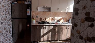 Həyət evləri və villaların satışı: Satılır: fərdi yaşayış evi - Ünvan tipi: həyətyanı sahəli, darvazalı — 5