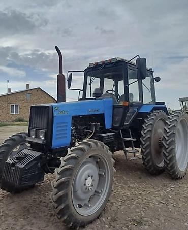 Тракторы МТЗ (Беларус): Трактор Беларус МТЗ-1221.2 - Колесный универсально-пропашной трактор — 1