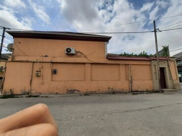 razin həyət evi: Bakıxanov qəs. 5 otaqlı, 190 kv. m, Orta təmir