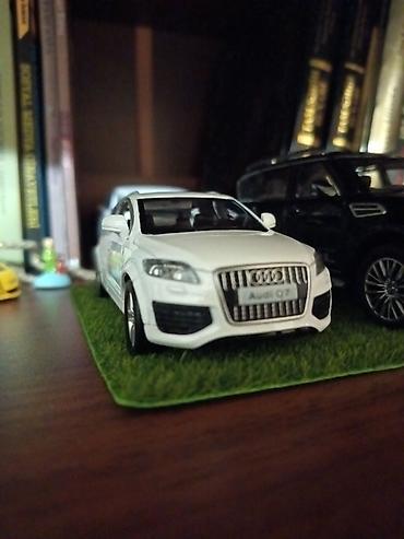 книги бу: Model avtomobil – Audi Q7 (miqyas: təxmini 1:32–1:36) - Korpus rəngi — 1
