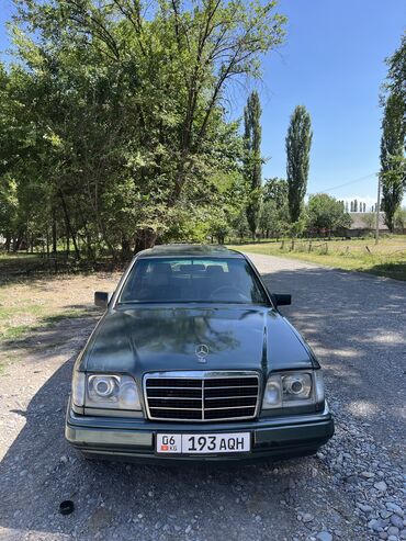 купить бу электромобиль из китая: Mercedes-Benz E-Class: 1993 г., 3 л, Механика, Дизель, Седан