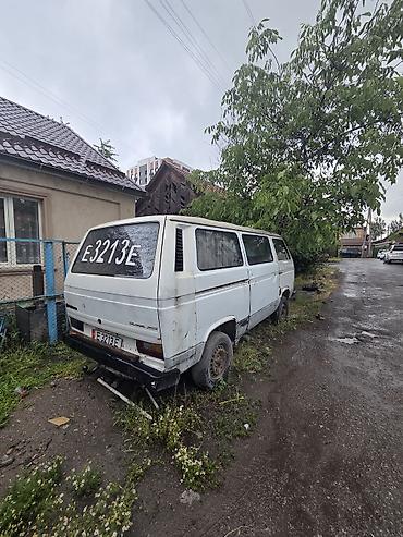 раф читири: Volkswagen Transporter: 1986 г., Фургон — 2