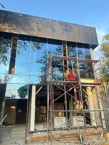 Пластиковые окна на заказ: Пластиковое окно на заказ, Тип окна: Фасадные, Балконные, Бесплатная установка, Без рассрочки — 4