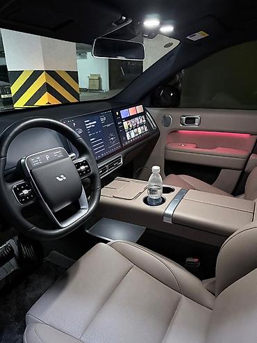 Lixiang: Lixiang L6: 2025 г. — 10