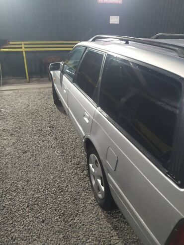 Mazda: Mazda 626: 1993 г., 2 л, Механика, Бензин, Минивэн