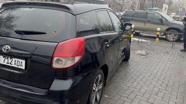 Toyota: Toyota Matrix : 2003 г., 1.8 л, Автомат, Бензин, Универсал