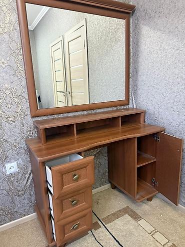 журнальный стол ош: Трюмо стол, в хорошем состоянии — 1
