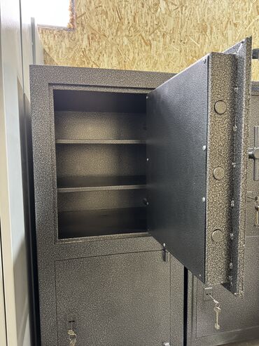 Сейфы для денег и документов: Железный сейф Размер 1300х600х500 Толщина листа 2 мм Полимерная — 2