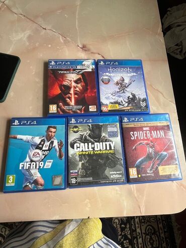 монитор для компютера: Набор дисков для PS4 (Blu‑ray), 5 игр с коробками и обложками: Игры