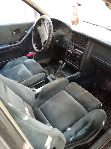 ищу машину в рассрочку: Audi 80: 1989 г., 1.8 л, Механика, Бензин, Седан