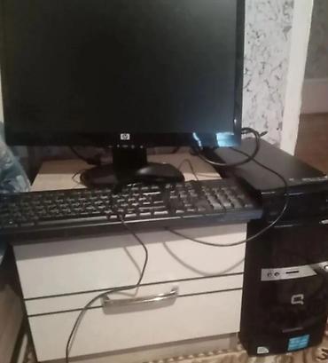 Stolüstü kompüter dəsti Komplekt: - HP monitor (təxmini 20–22 düym