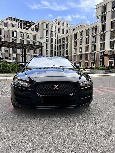 jaguar saat: Jaguar XE: 2 l | 2018 il 109800 km Sedan — 1