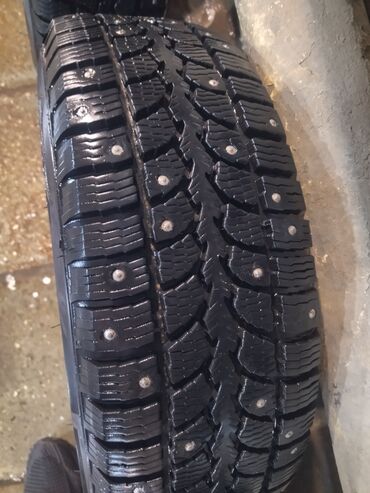 трактор мтз 1025: Дөңгөлөктөр монтажда 185 / 60 / R 14, Winter stud, Колдонулган, Комплект, Жеңил унаалар, Куйма, тешиктери - 4