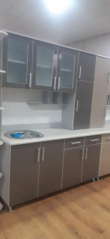 Мебель на заказ: Шкаф Кухня Диван Кровать Прихошка Стол Камот Спальный гарнитур — 26