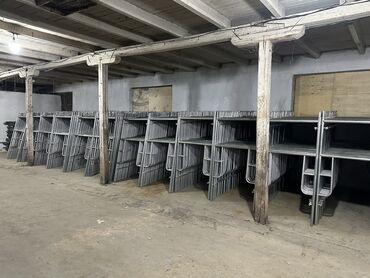 5 микрайон: Продаются привозные Китайские Строительные Леса. Есть два вида