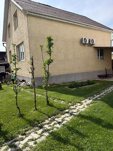 Продажа коттеджей и домов: 6 комнат и более, 200 м², 5 соток, Бишкек, Собственник — 20