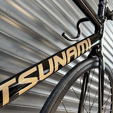 snm100: TSUNAMI SNM100 оригинальный Комплектация: LEGEND Цвет: черное золото — 8