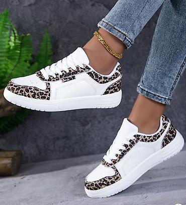 tn orange blue: Nove zenske patike, bele sa leopard printom. Broj 41. Snizeno, cena — 2