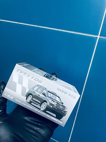 Модели автомобилей: Продаю масштабные модели 
1/64 цены разные — 11