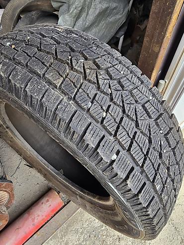 Шины: Шины 225 / 65 / R 17, Зима, Б/у, Комплект, Китай, Bridgestone — 2