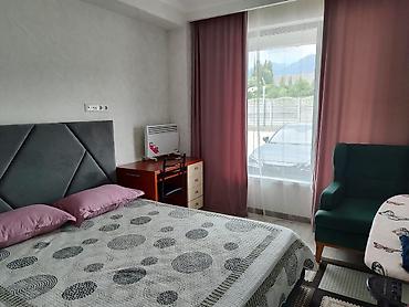 Продажа квартир: 4 комнаты, 70 м², 1 этаж — 6