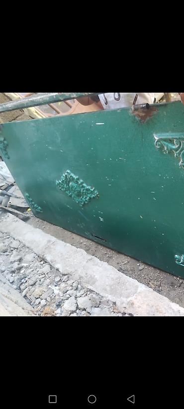 w202 qapi: Demir qapi 210/100sm
90azn qiymet sondur
Bine 7326 leli — 1