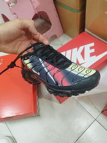 Patike: 41-46 4500 — 5