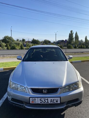 волво 420: Honda Accord: 2001 г., 1.8 л, Автомат, Бензин, Седан