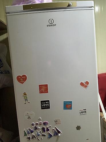 Холодильник Indesit, двухкамерный, классический белый цвет