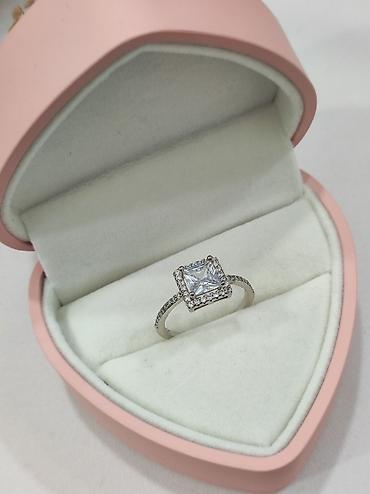 Серебряные кольца: Серебряный кольцо 925 дизайн Италия Размеры имеются цена 1700 сом — 3