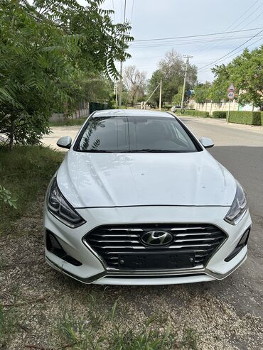 Hyundai: Hyundai Sonata: 2018 г., 2 л, Типтроник, Газ, Седан