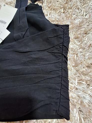 Topovi: Zara crni crop top – model na jedno rame, kolekcija Join Life — 5