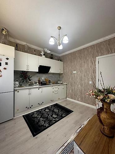 Uzunmüddətli kirayə mənzillər: Masazir QURTULUŞ 93-DƏ 6/6 mərtəbəsi 44 kv.m 1 otaq təmirli və tam — 1